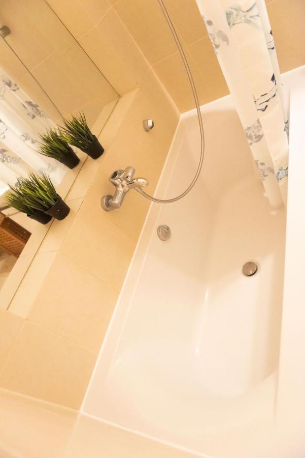 Velky Apartman Bratislava Exterior photo